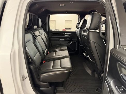 Used 2019 RAM 1500 Laramie AWD/4WD image 38