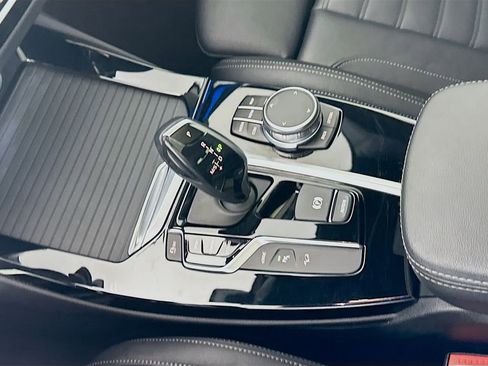Used 2021 BMW X3 xDrive30e w/ M Sport Package image 17