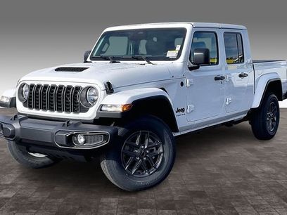 New 2026 Jeep Gladiator Sport