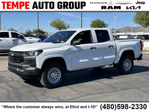 Used 2024 Chevrolet Colorado W/T w/ Advanced Trailering Package image 1