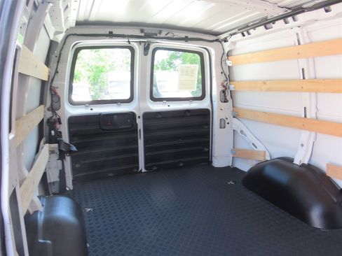 Used 2024 Chevrolet Express 2500 w/ Driver Convenience Package image 16