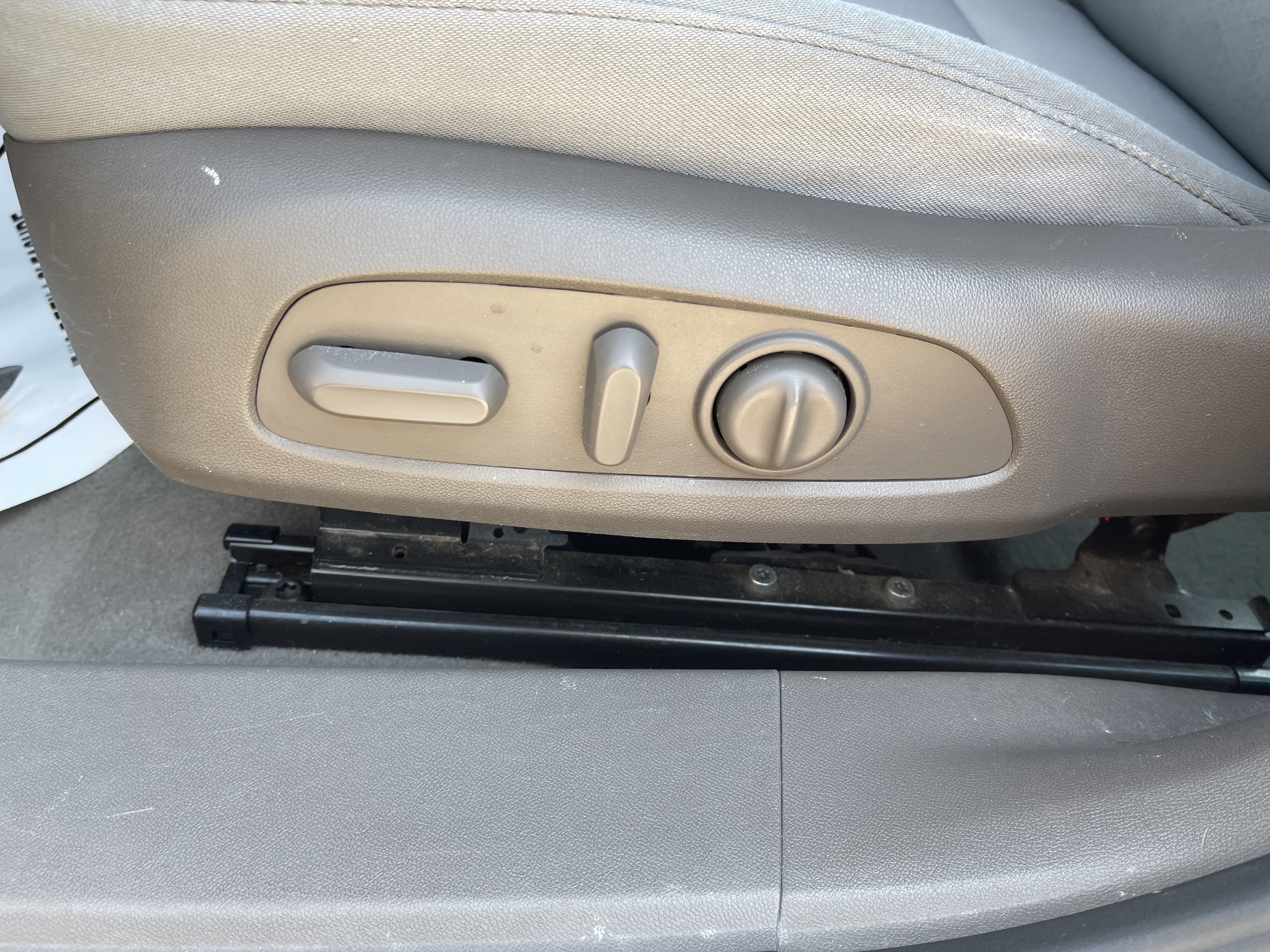 Used 2022 Chevrolet Malibu LT FWD image 18