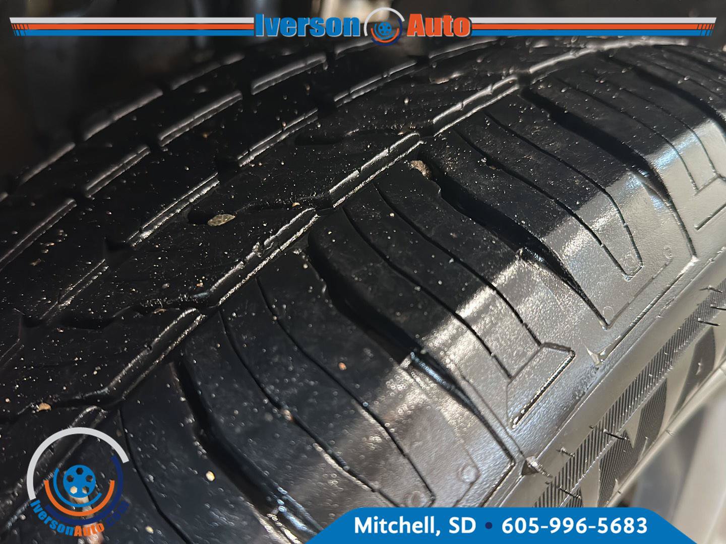 Used 2018 Dodge Durango GT AWD/4WD image 11