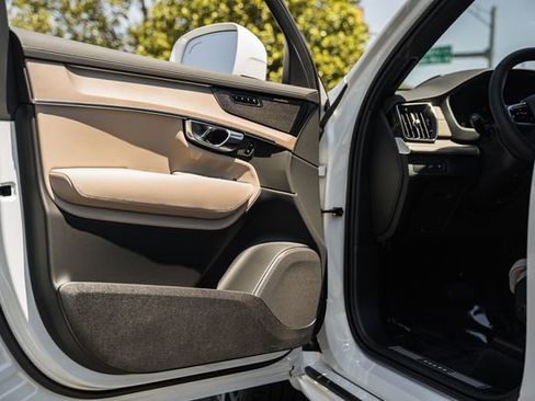 New 2026 Volvo XC90 T8 Ultra AWD/4WD image 37