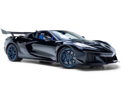 Used 2026 Chevrolet Corvette ZR1 w/ ZR1 Carbon Fiber Aero Package RWD image 32