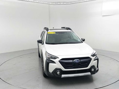 Certified 2024 Subaru Outback Limited AWD/4WD image 2