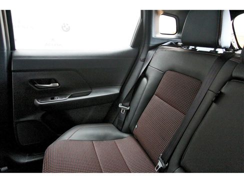 New 2026 Nissan Kicks SR image 9