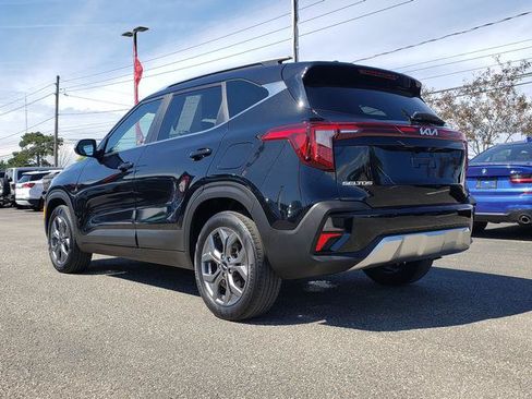 Certified 2024 Kia Seltos S AWD/4WD image 6