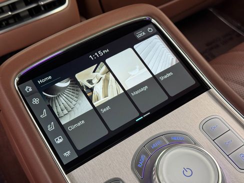 Used 2024 Genesis G90 3.5T image 43