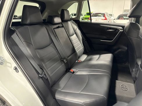 Used 2021 Toyota RAV4 XLE Premium AWD/4WD image 61