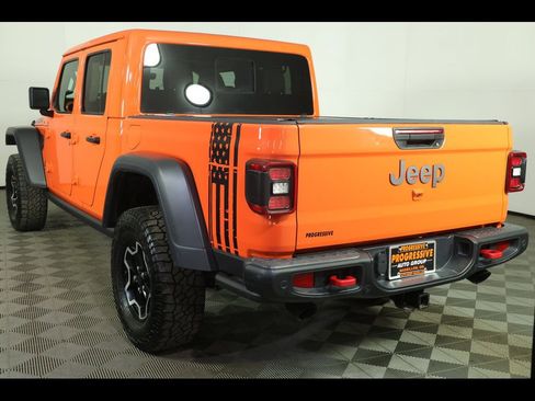Used 2020 Jeep Gladiator Rubicon image 2