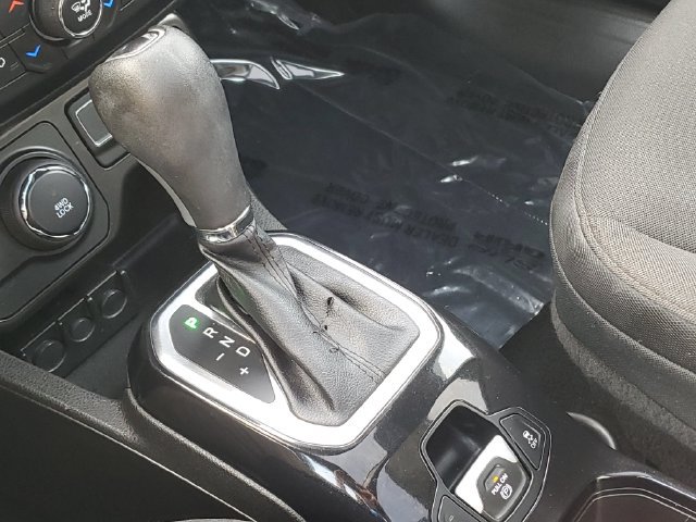 Used 2022 Jeep Renegade Altitude w/ Sun/Sound Group AWD/4WD image 23