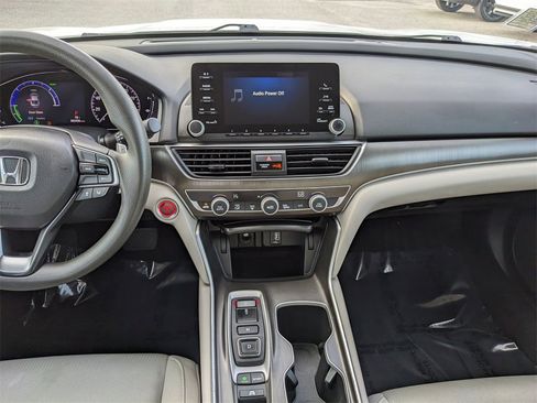 Used 2019 Honda Accord Hybrid image 13