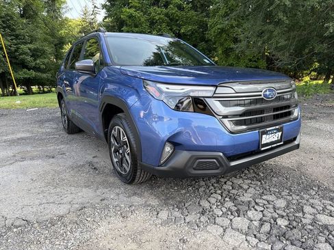 Certified 2026 Subaru Forester Premium AWD/4WD image 2