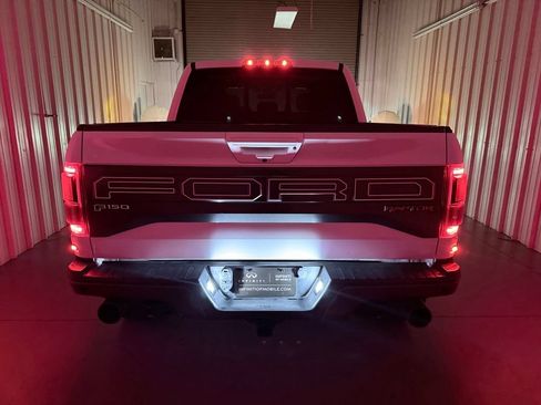 Used 2018 Ford F150 Raptor w/ Equipment Group 802A Luxury AWD/4WD image 9