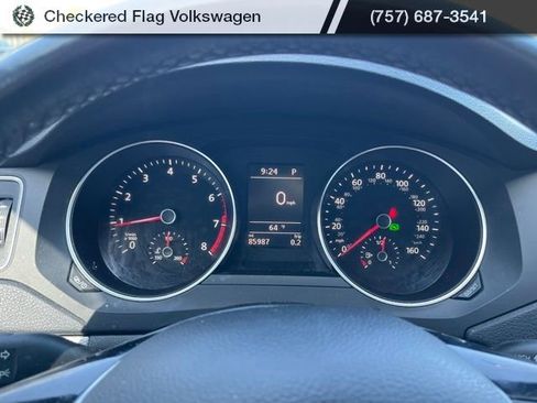Used 2017 Volkswagen Jetta SE image 33