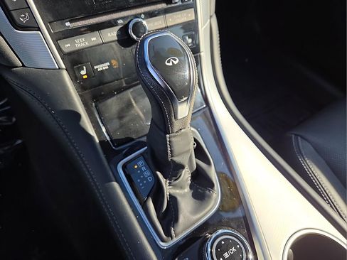 Used 2021 INFINITI Q50 Luxe w/ Seat & Sound Package image 16