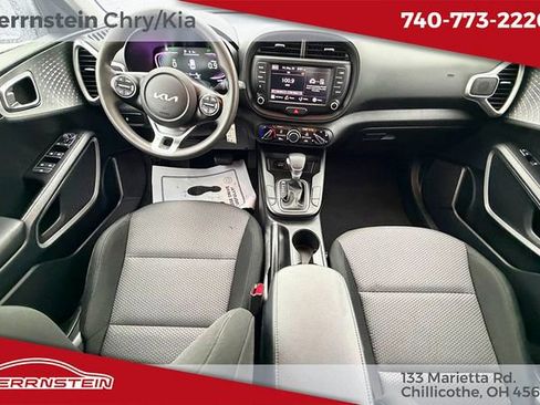 Used 2024 Kia Soul LX w/ Option Group 015 FWD image 11