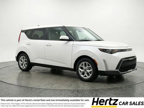Used 2025 Kia Soul LX w/ LX Technology Package image 1