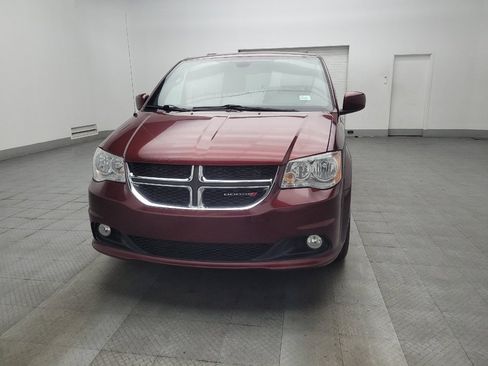 Used 2019 Dodge Grand Caravan SXT FWD image 15