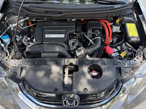 Used 2015 Honda Civic Hybrid Sedan image 40