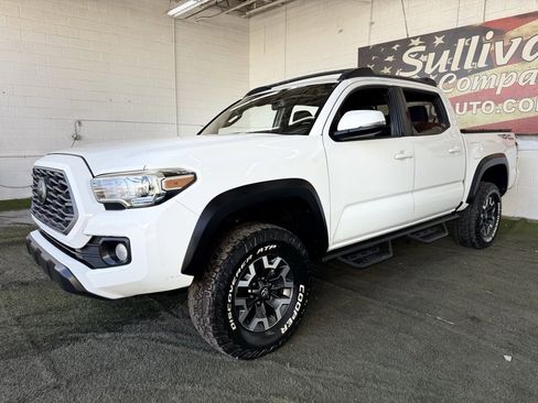Used 2021 Toyota Tacoma TRD Off-Road image 5