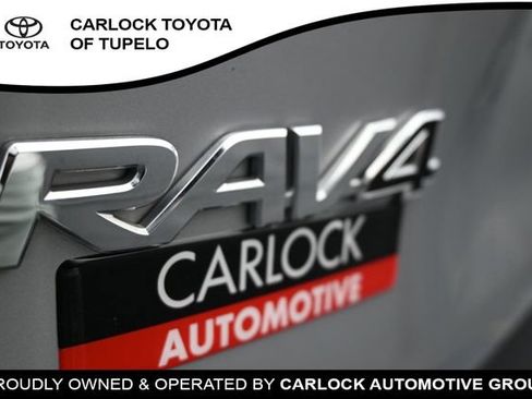 Used 2025 Toyota RAV4 XLE FWD image 12