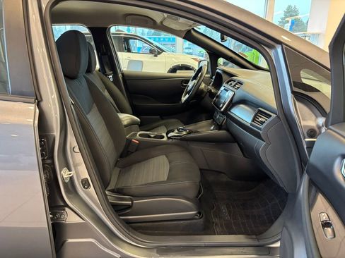 Used 2023 Nissan Leaf SV Plus image 24