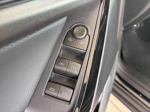New 2026 Chevrolet Equinox LT FWD image 11