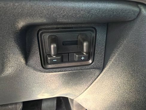 Used 2025 Ford Expedition Active AWD/4WD image 62
