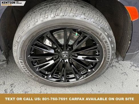 Used 2021 GMC Yukon XL Denali image 16