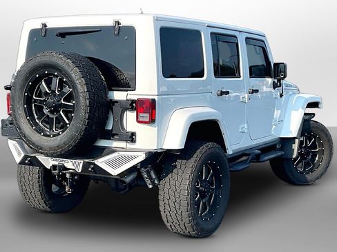 Used 2018 Jeep Wrangler Unlimited Sport AWD/4WD image 11
