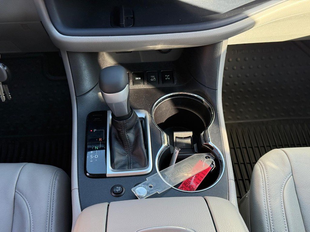 Used 2015 Toyota Highlander Plus AWD/4WD image 15