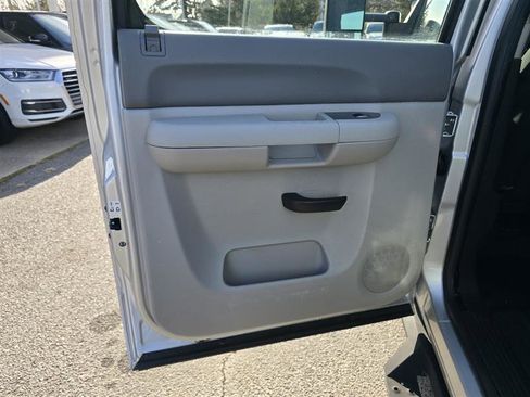 Used 2012 GMC Sierra 3500 W/T image 32