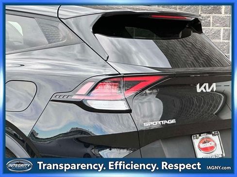 Used 2023 Kia Sportage X-Line w/ X-Line Premium Package AWD/4WD image 9