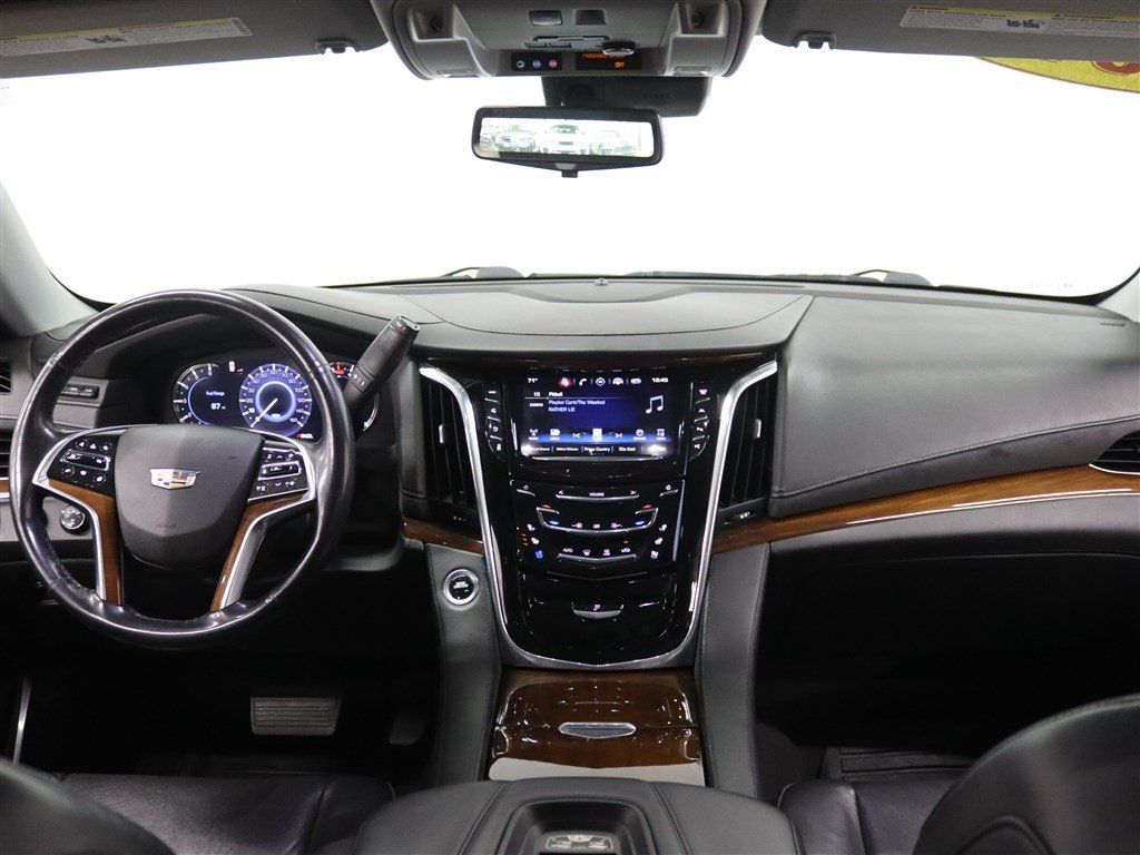 Used 2019 Cadillac Escalade Premium Luxury AWD/4WD image 25