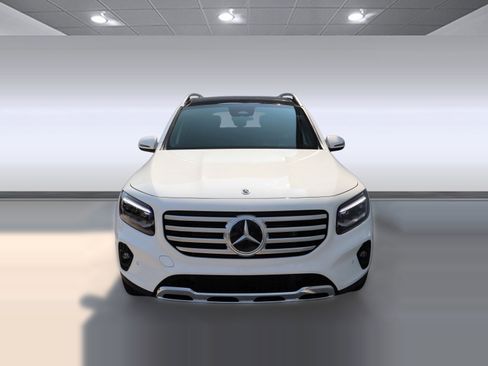 New 2025 Mercedes-Benz GLB 250 image 4