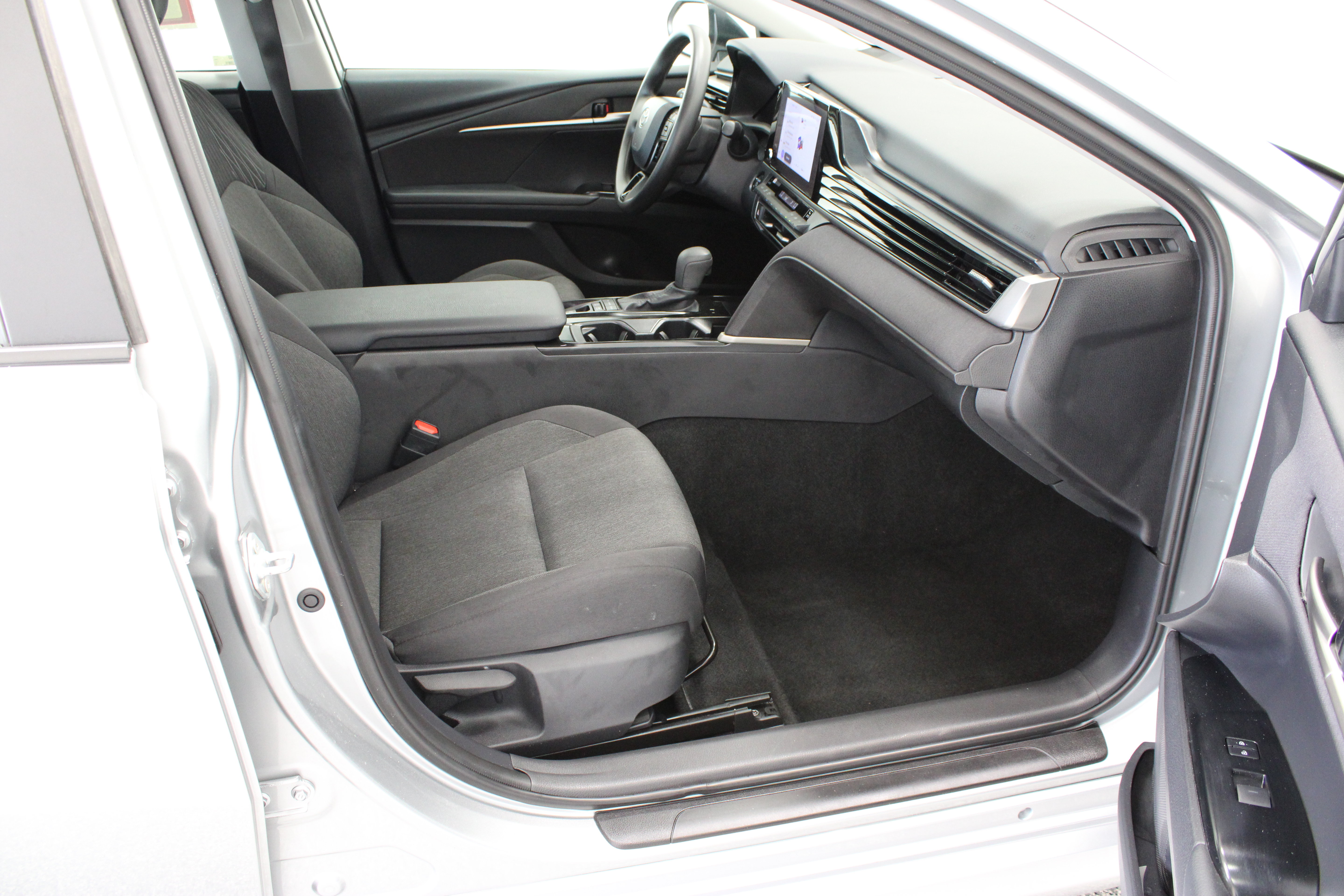 Certified 2026 Toyota Camry LE FWD image 34