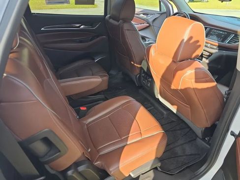 Used 2018 Buick Enclave Avenir w/ Avenir Technology Package image 19