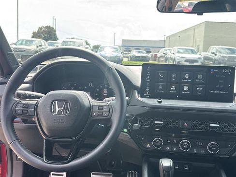 Used 2025 Honda Accord Sport image 15