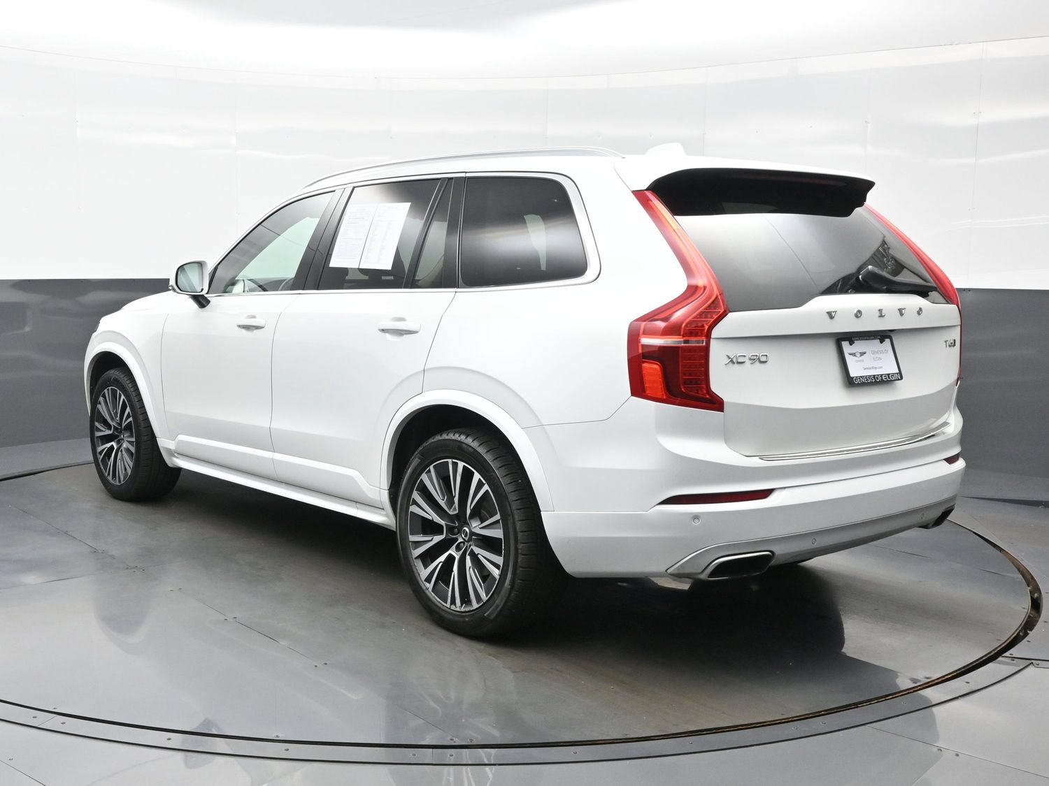Used 2020 Volvo XC90 T6 Momentum w/ Protection Package Premier AWD/4WD image 4