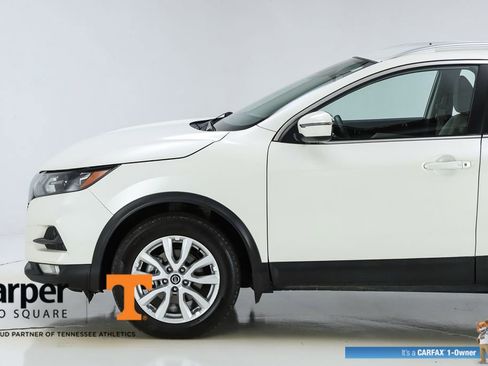 Used 2020 Nissan Rogue Sport SV w/ All-Weather Package AWD/4WD image 40