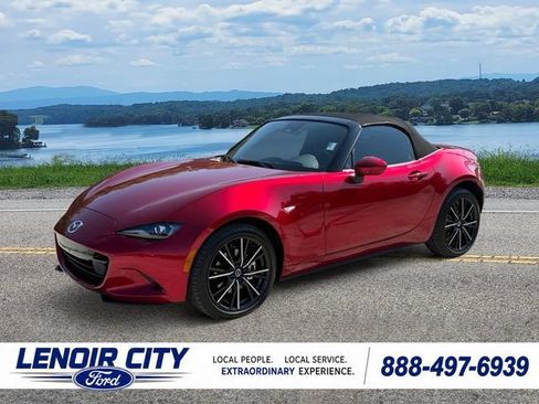 Used 2024 MAZDA MX-5 Miata Grand Touring RWD image 7