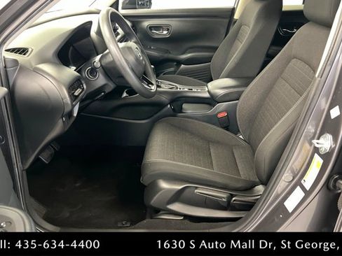 Used 2023 Honda HR-V LX image 17