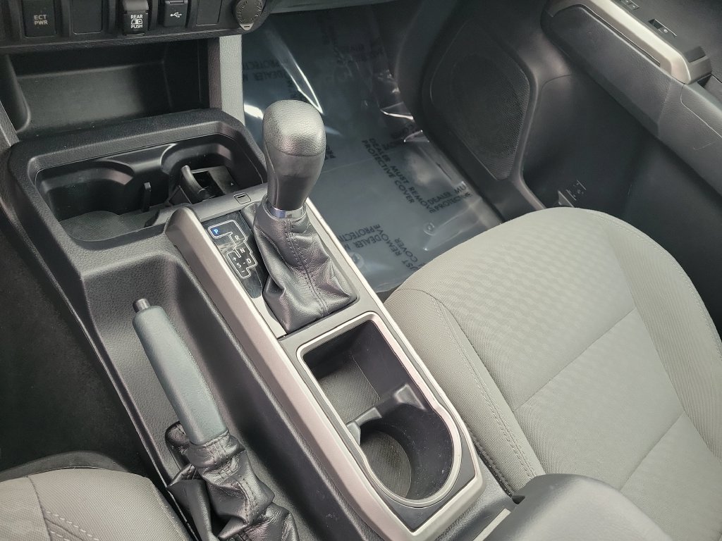 Certified 2020 Toyota Tacoma SR5 RWD image 18