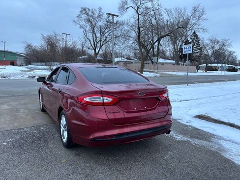 Used 2014 Ford Fusion SE image 18