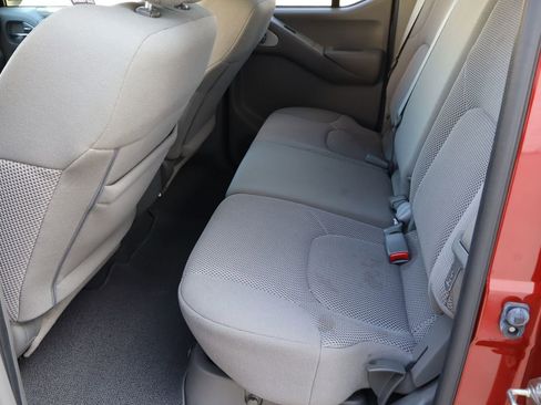 Used 2019 Nissan Frontier SV w/ Value Truck Package RWD image 7