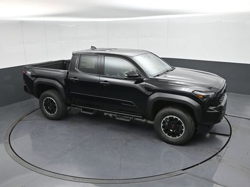 New 2026 Toyota Tacoma TRD Off-Road w/ TRD Off Road Upgrade Package AWD/4WD image 58