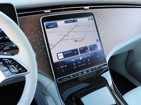 Used 2024 Mercedes-Benz EQE 350+ 4MATIC SUV image 18