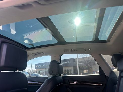 Used 2018 Audi Q5 2.0T Premium Plus w/ Premium Plus Package image 22